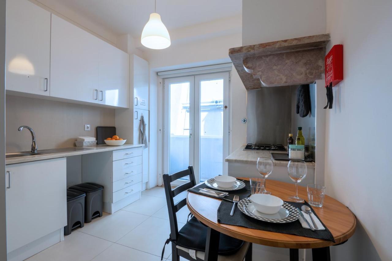 Dumont Lisbon Guesthouse Экстерьер фото